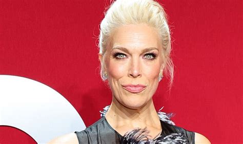 how tall is hannah waddingham in feet|Hannah Waddingham Height, Weight, Age, Body。